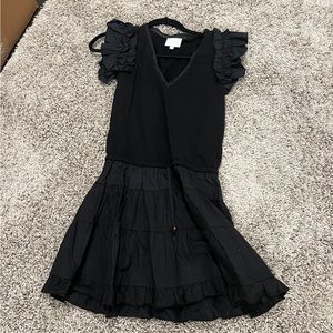 Beautiful black dress!